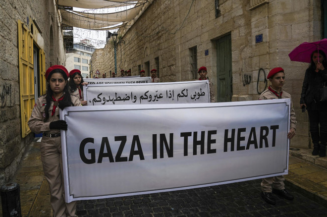 Palestinians Express Grief Amid Israel’s Bombardment of Gaza During Christmas